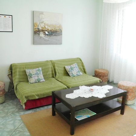 Apartments Klaric Baška Екстериор снимка