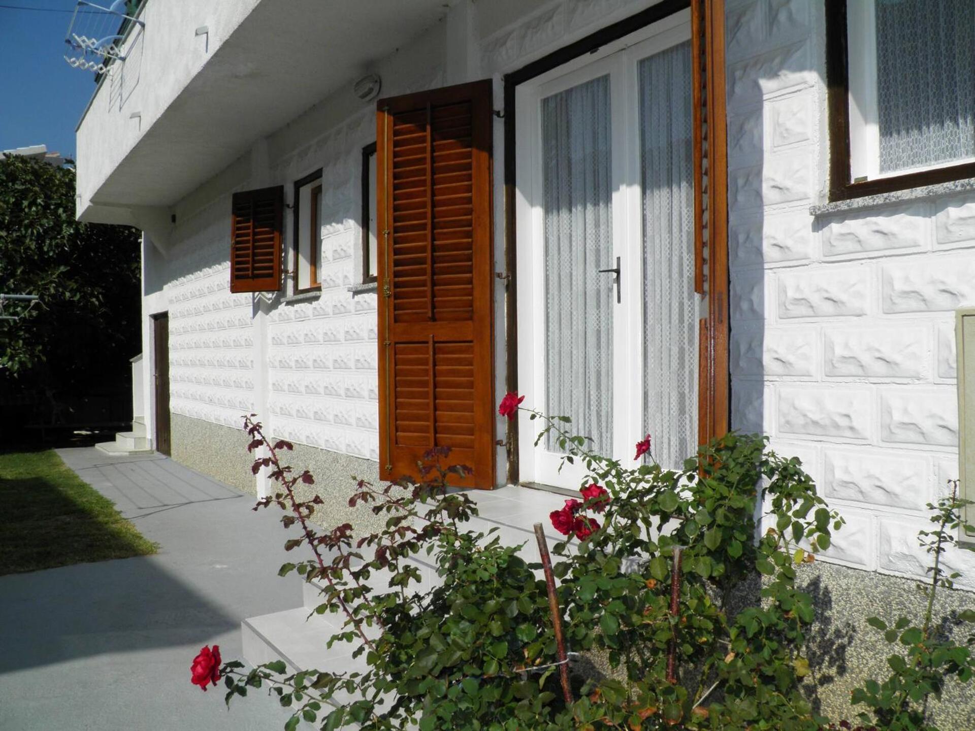 Apartments Klaric Baška Екстериор снимка