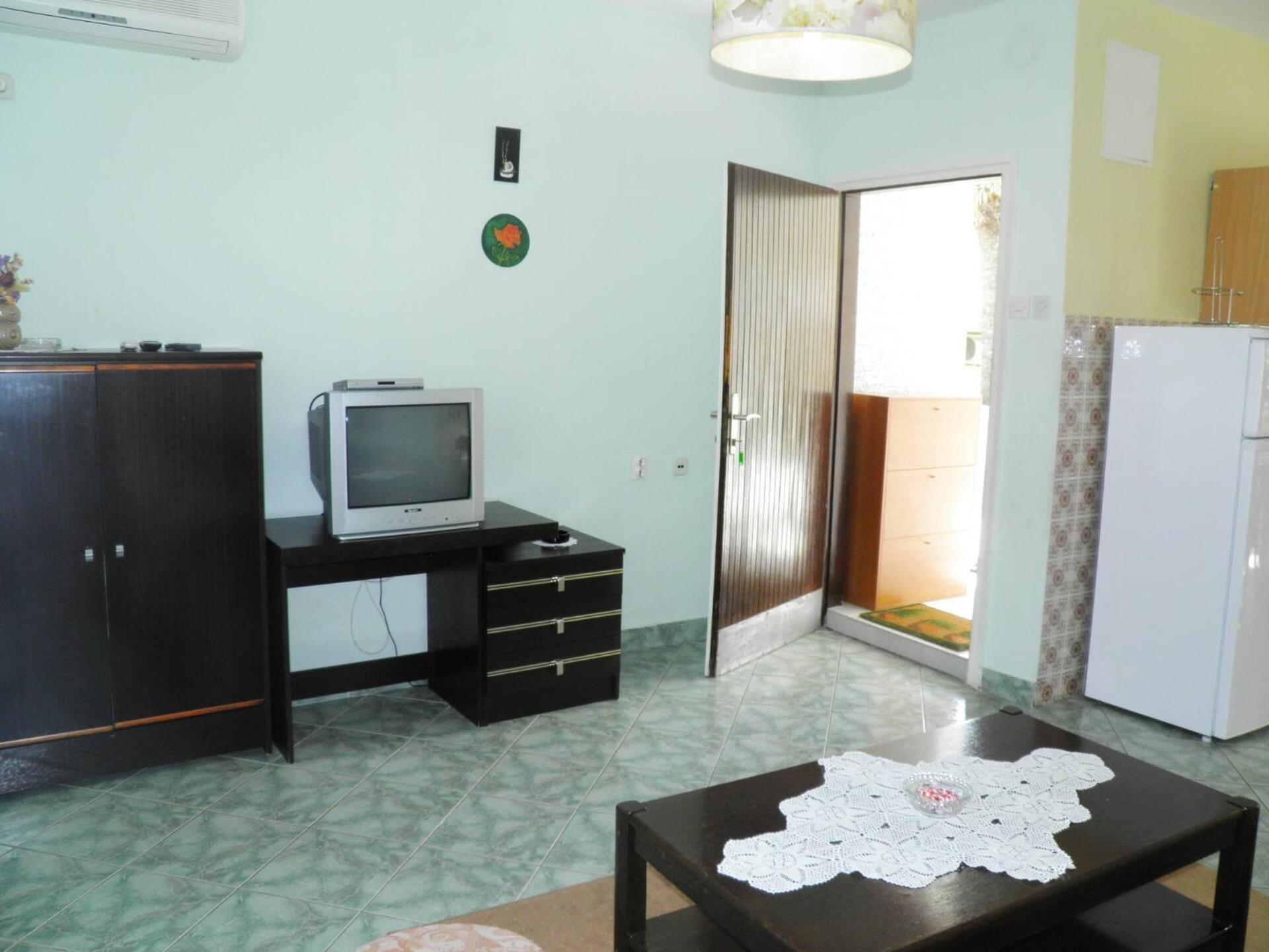 Apartments Klaric Baška Екстериор снимка