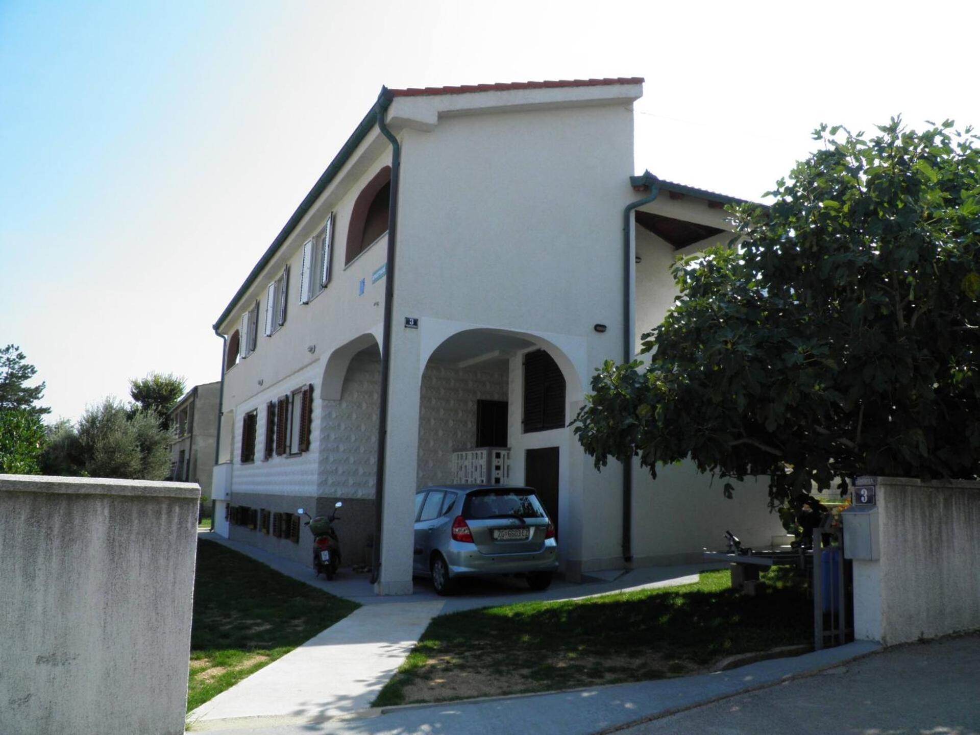 Apartments Klaric Baška Екстериор снимка