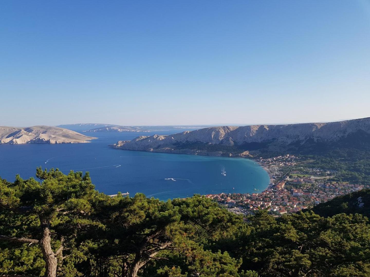 Apartments Klaric Baška Екстериор снимка