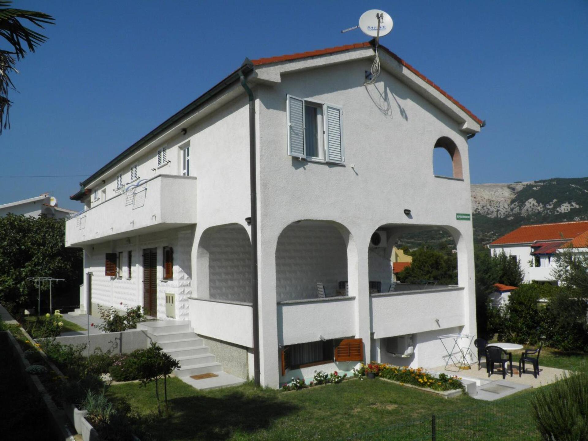 Apartments Klaric Baška Екстериор снимка